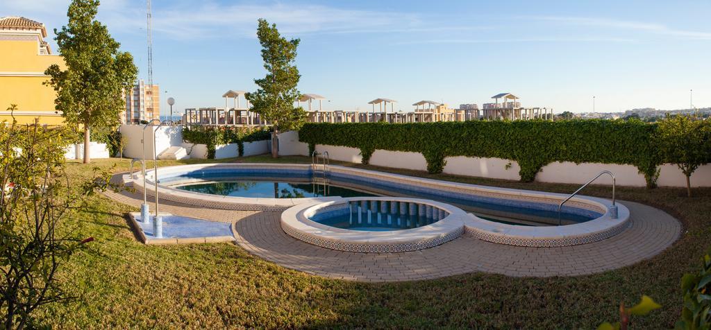 Merecido Descanso Sun Beach Torrevieja Exterior photo